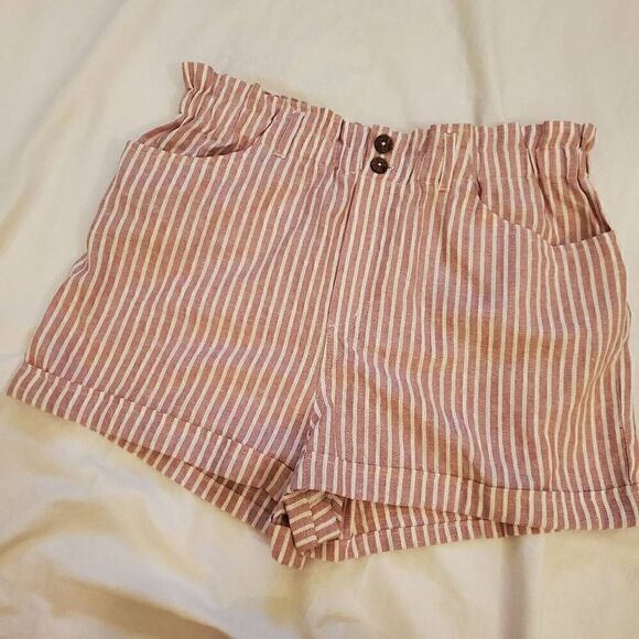 NWT S.O. Pink and white stripe shorts XL - Picture 3 of 9